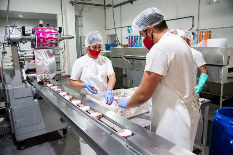 Zona Franca: “Hoy tenemos empresas que están exportando a Ucrania, Brasil, Rusia, Uruguay, Estados Unidos, Japón y Francia”, dijo la ministra de la Producción