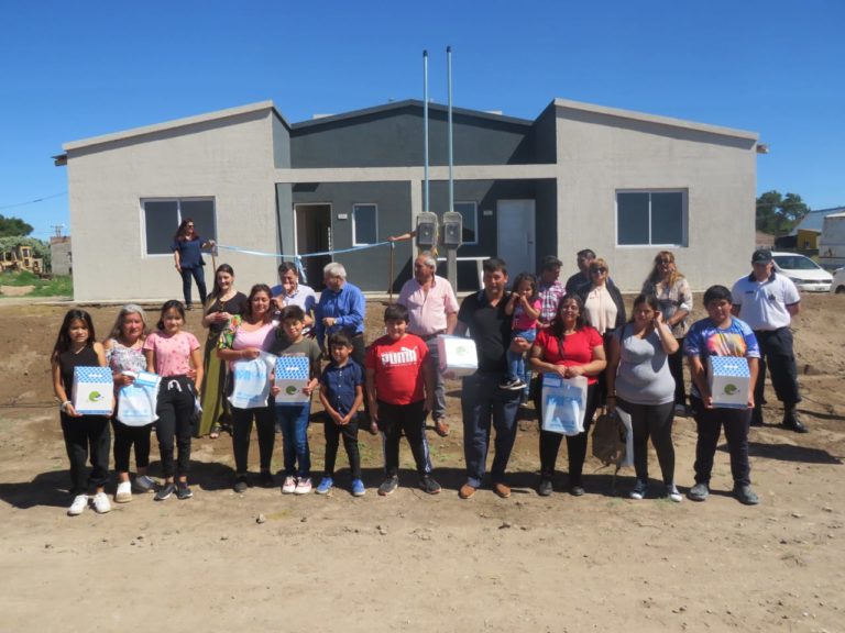 Plan “Mi Casa 1”: cuatro familias de Puelén recibieron su vivienda