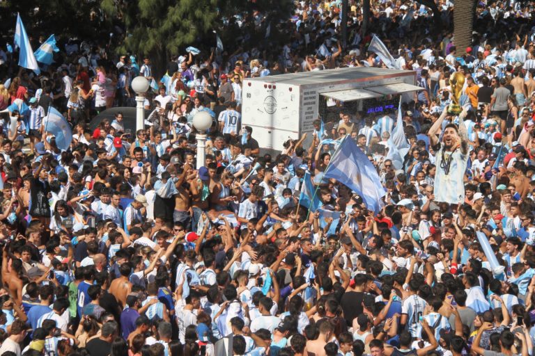 38 fotos en UltraHD de los festejos en General Pico
