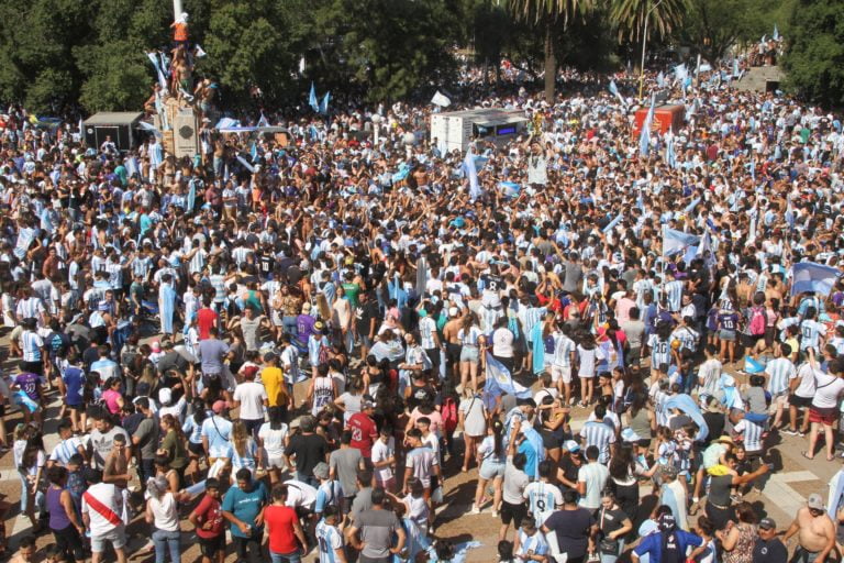 Declaran mañana feriado nacional para los festejos con la Selección