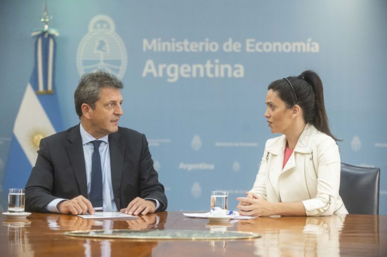 PAMI: anunciaron que 1 millón de afiliados recibirán 10 mil pesos en diciembre por el programa alimentario y el bono de navidad