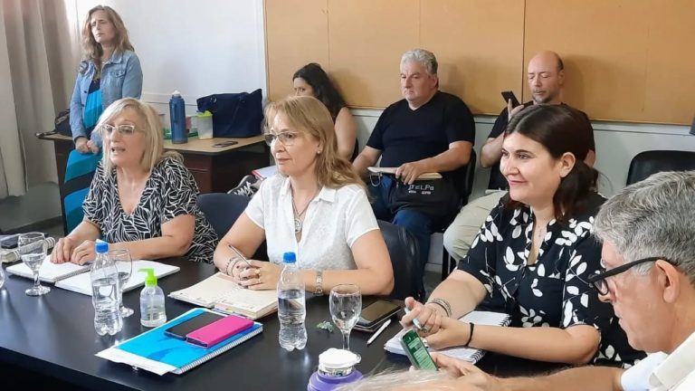 “Cerramos el año con un acuerdo acorde a las expectativas y necesidades de los trabajadores” afirmó Rosana Gugliara tras la paritaria docente