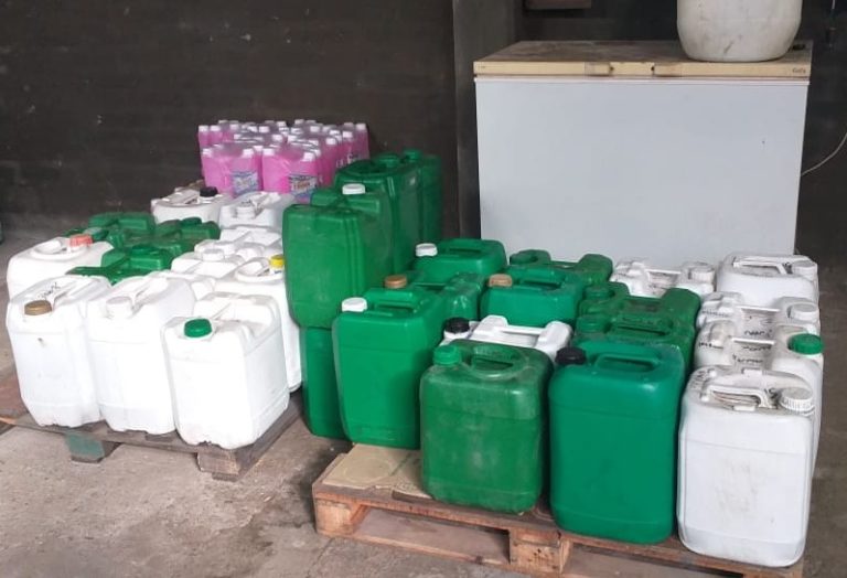 Robaron 62 bidones de agroquímicos por un valor cercano a los $ 2.000.000 de pesos
