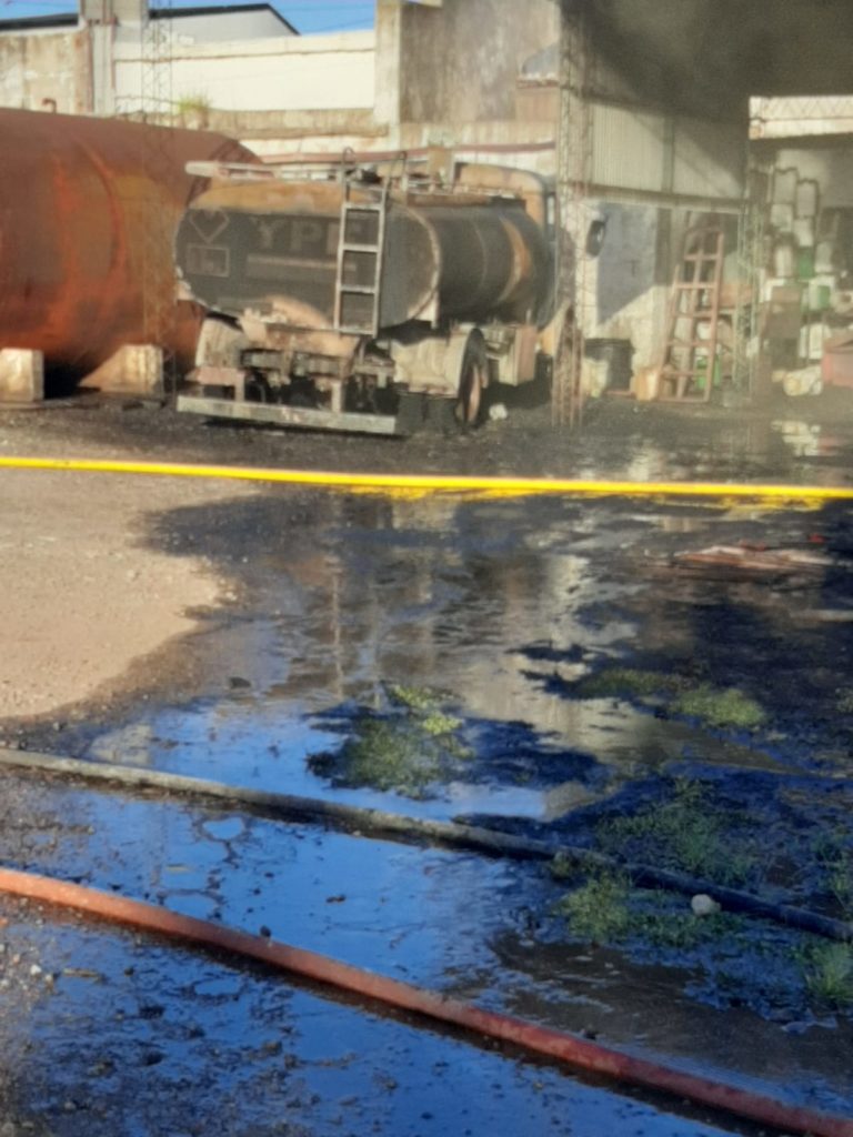 Joven hospitalizado tras explosión de camión en Bernardo Larroudé se encuentra en estado crítico y con pronóstico reservado