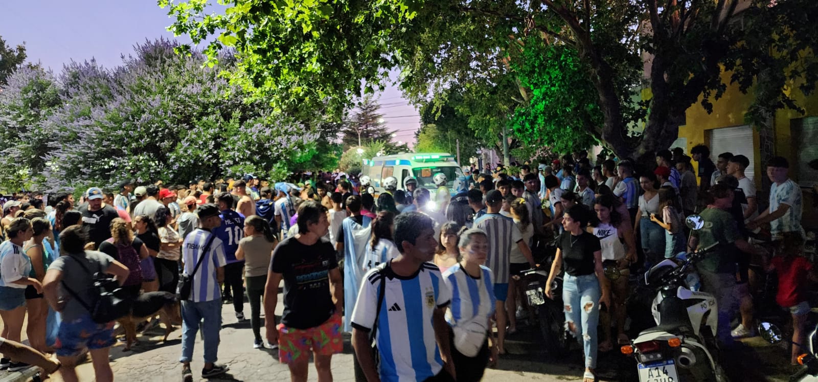 Incidentes durante los festejos en la Avenida San Martín: hubo, al menos, dos lesionados