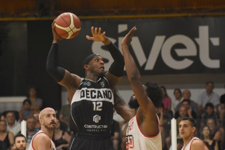 Pico FBC cerró con victoria la primera mitad de la temporada de la Liga Argentina de Básquet