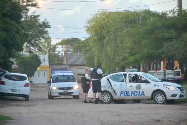 Dictan prisión preventiva para el delincuente que disparó contra un móvil policial en Santa Rosa