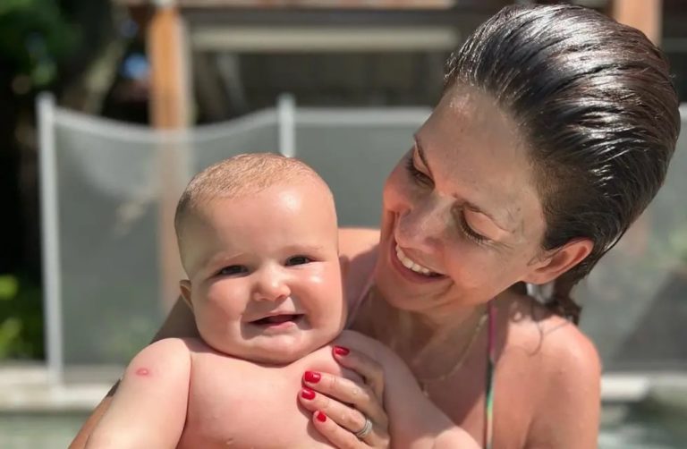Isabel Macedo respondió a los que criticaron el cuerpo de su bebé de siete meses: “Para mí sos perfecta”