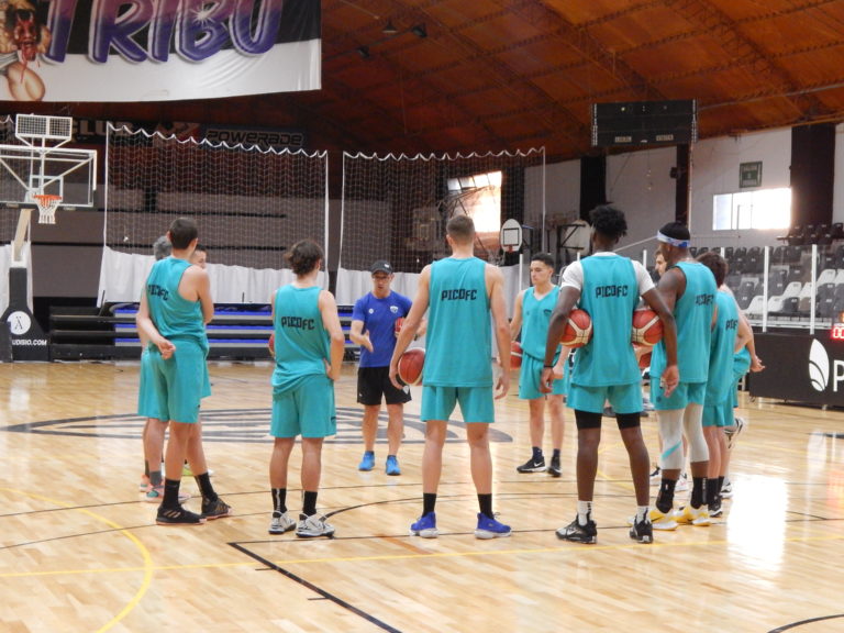 Pico FBC volvió a los entrenamientos con una sola baja y ya piensa en el partido del viernes ante Gimnasia