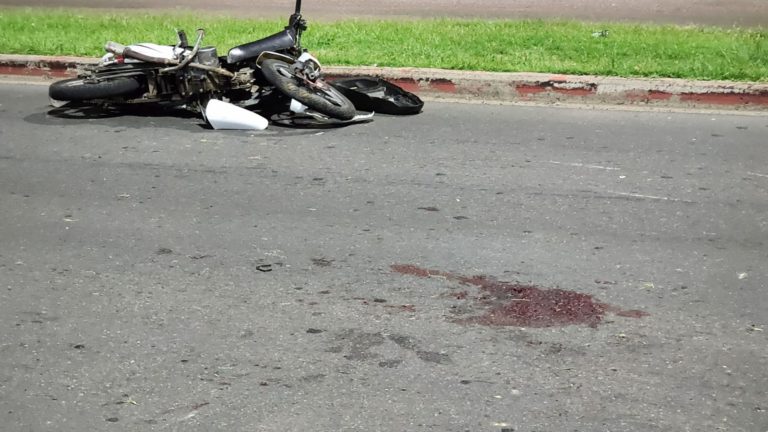 Accidente de moto en calle 9 deja a conductor lesionado
