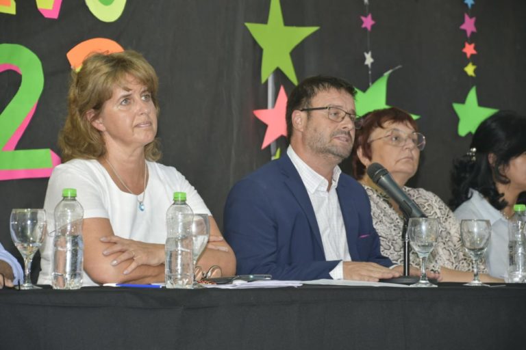 Educación secundaria en La Pampa: Según el ministro Pablo Maccione 7 de cada 10 alumnos permanecen en el sistema