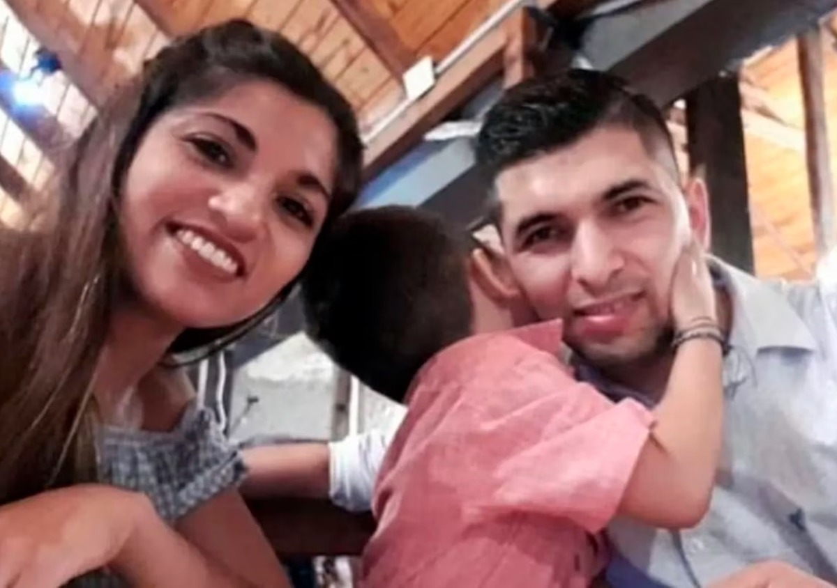 Un policía asesinó a su ex y se mató delante de su hijo de 7 años en Santiago del Estero