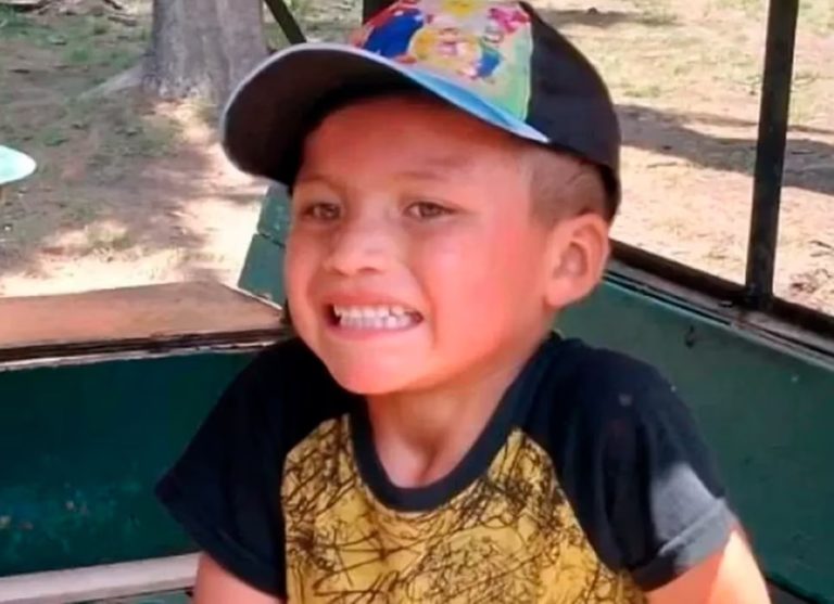 Un nene de 5 años de La Plata murió deshidratado mientras estaba de vacaciones con su mamá en Corrientes