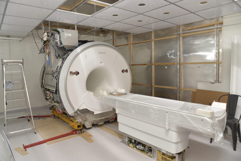 El Hospital René Favaloro tendrá el primer resonador magnético nuclear y se incorpora a la red de salud pública