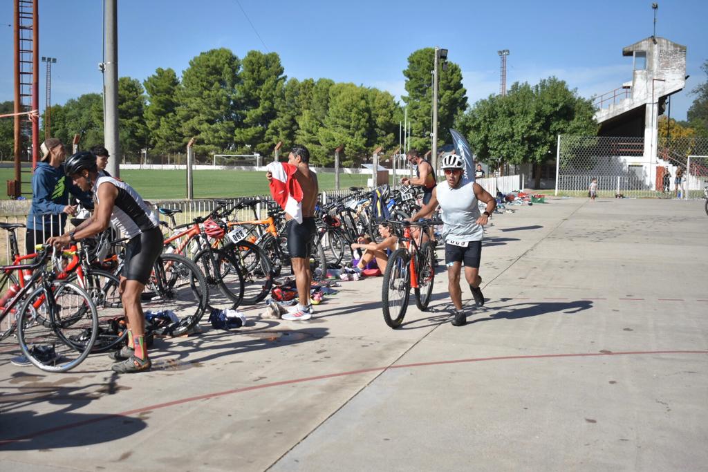 El Triatlón fue “una verdadera fiesta para todos los que amamos el deporte”, afirmó Lera