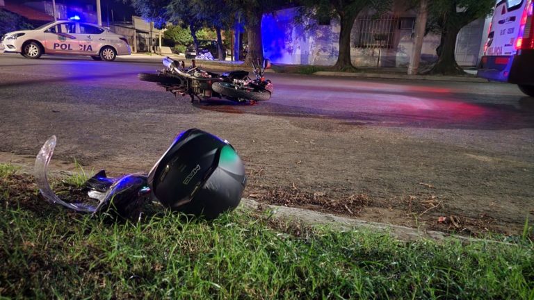 Joven resultó con una grave lesión tras un accidente de tránsito en la madrugada de hoy