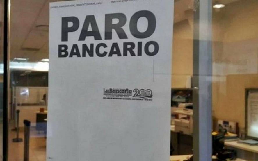 Trabajadores bancarios realizan paro nacional en reclamo de aumentos salariales y reducción de impuesto a las Ganancias