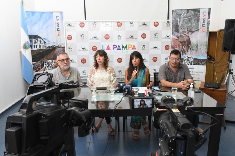 La Pampa presentó la temporada de avistaje de ciervos en brama