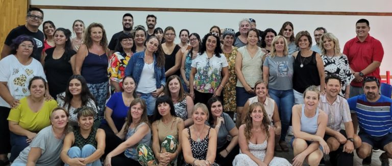 “¡Los docentes debemos ser escuchados y el debate es en paritarias!”, expresaron desde la Agrupación Celeste-Violeta de UTELPa
