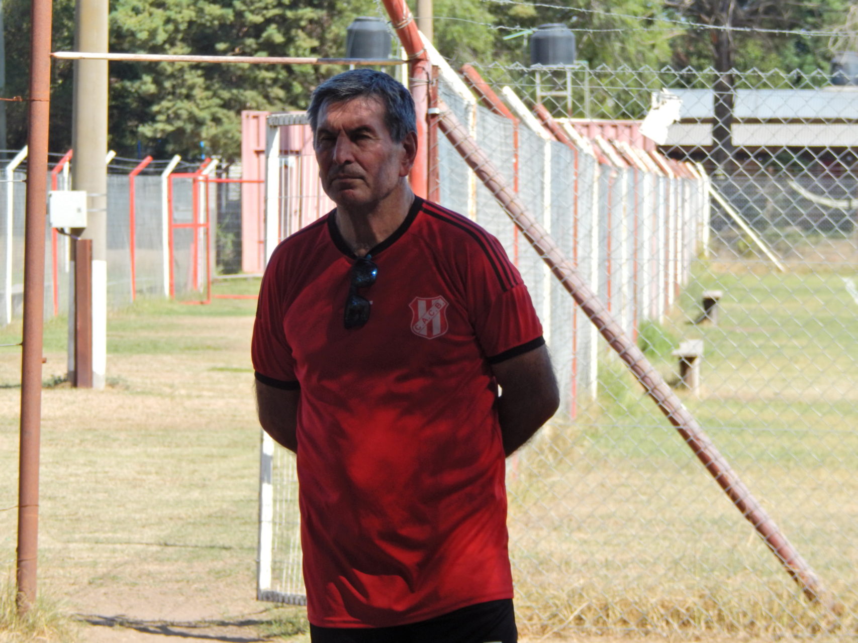 Daniel Teglia asumió como entrenador en Costa y ya entrenó en el Predio Constantini