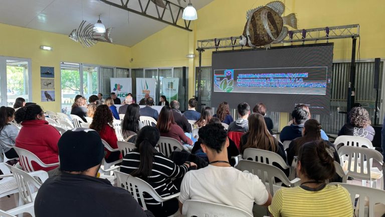 El Museo de Historia Natural entregó material didáctico a las autoridades de la Reserva “Delfín Pérez”