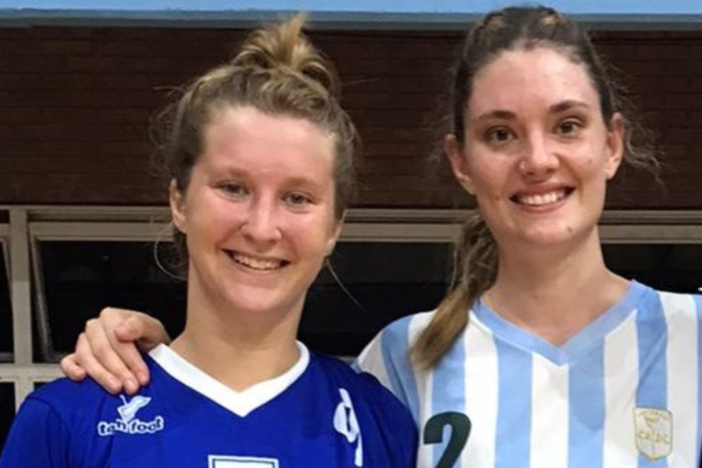 Las piquenses se van al Mundial de Cestoball: Gerbaudo y Gaccio partieron a Buenos Aires