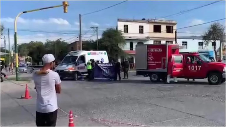 Salta: una nena de 4 años que viajaba con su papá murió al abrirse la puerta y caer del auto