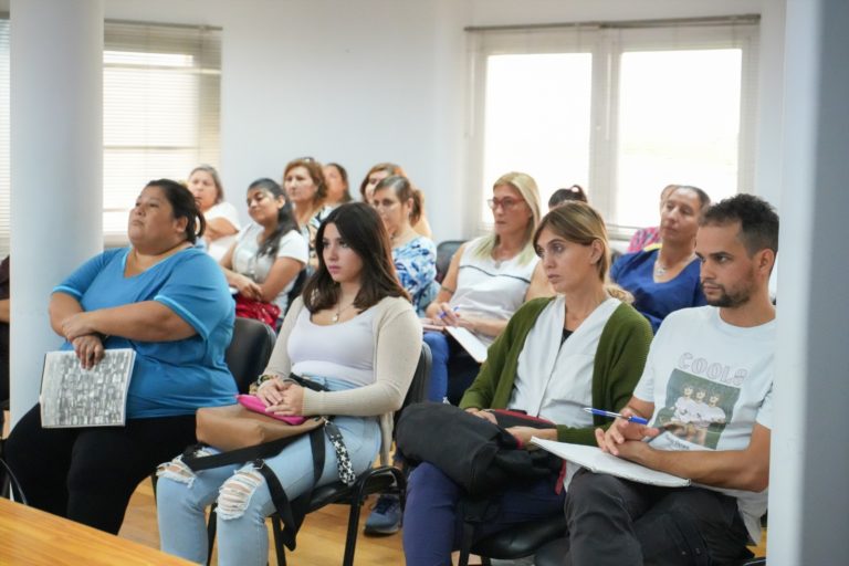 Inician jornadas de profundización en cuidado de personas mayores en General Pico: capacitación para una atención integral