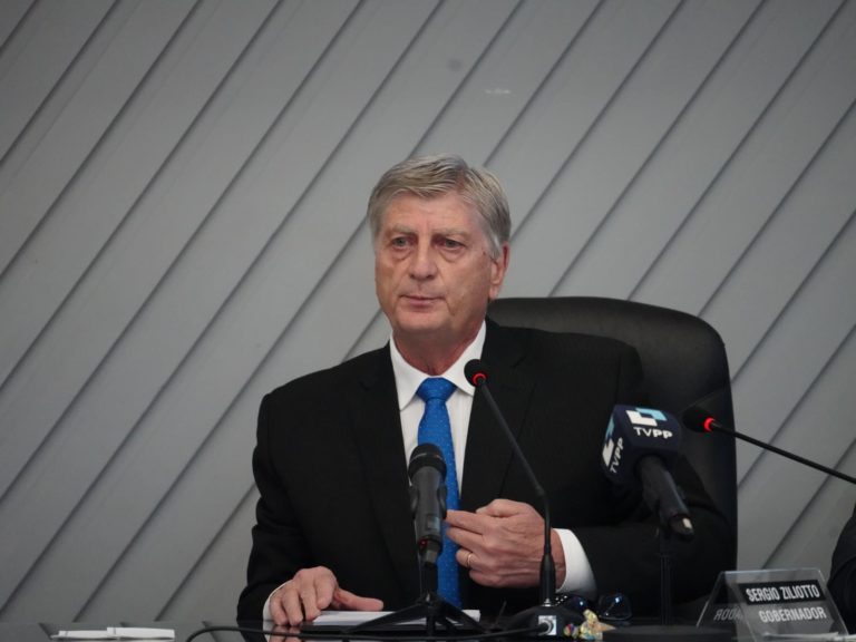 A las 18 horas habla el gobernador en conferencia de prensa junto al ministro de Hacienda