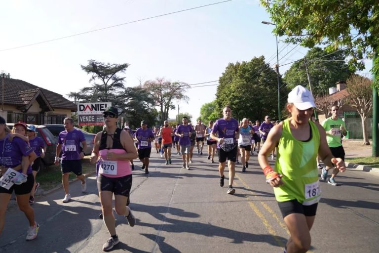 En medio de la ola de calor, un hombre murió durante una maratón en Ituzaingó