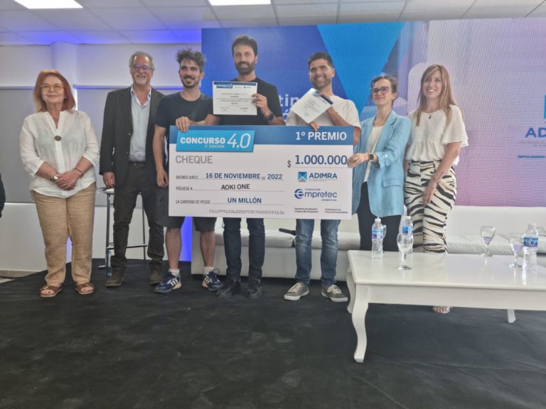 El piquense José Montes creó un robot recolector con su empresa Aoki Tech y ganó 1 millón de pesos en un concurso nacional