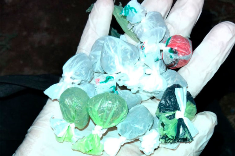 “Hallamos 20 ‘bochitas’ de marihuana y cocaína, más de $400 mil en efectivo y una camioneta”, detalló Giordano sobre un operativo en Santa Rosa
