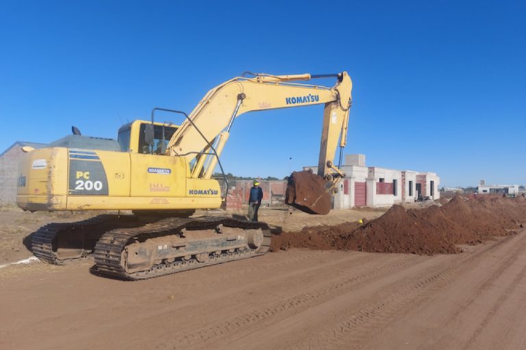 General Pico avanza en obras de saneamiento: Barrio Los Horneros se beneficia con red de agua potable y desagües cloacales