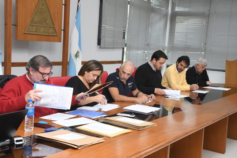 Licitaron el mantenimiento anual de banquinas en 2.500 km. de rutas provinciales