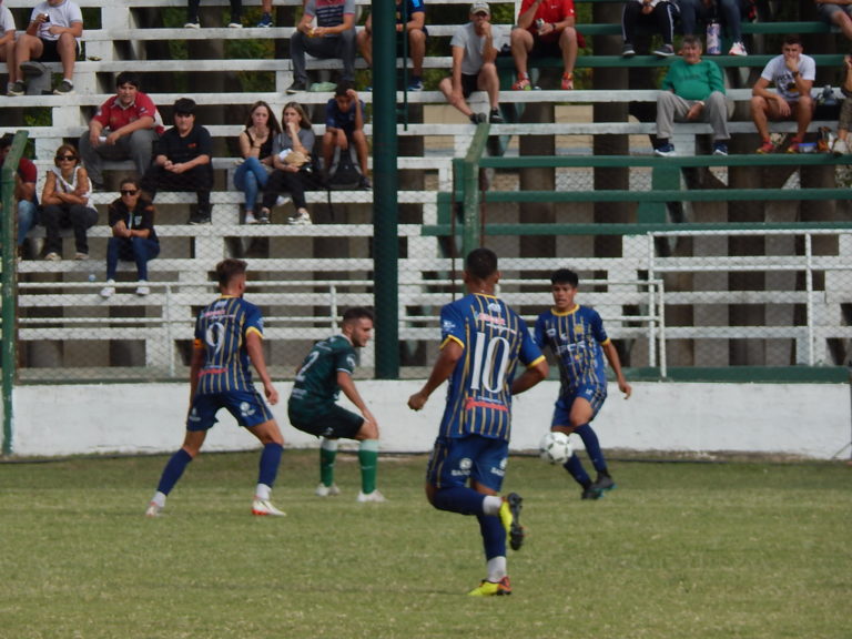 Provincial: All Boys goleó a Ferro de Alvear y tiene un pie y medio en la final