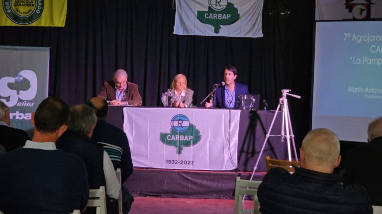 Berhongaray propone reducción de presión fiscal en agrojornadas Carbap