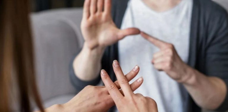 Comunicación por señas: “Esta ley la reconoce como una Lengua y se va a poder enseñar en las escuelas”, aseguraron desde la Fundación Lengua de Señas