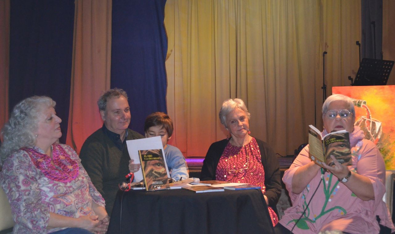 Ariel Dietz y Marta Cardoso presentaron el libro “El ojo y la oscuridad”