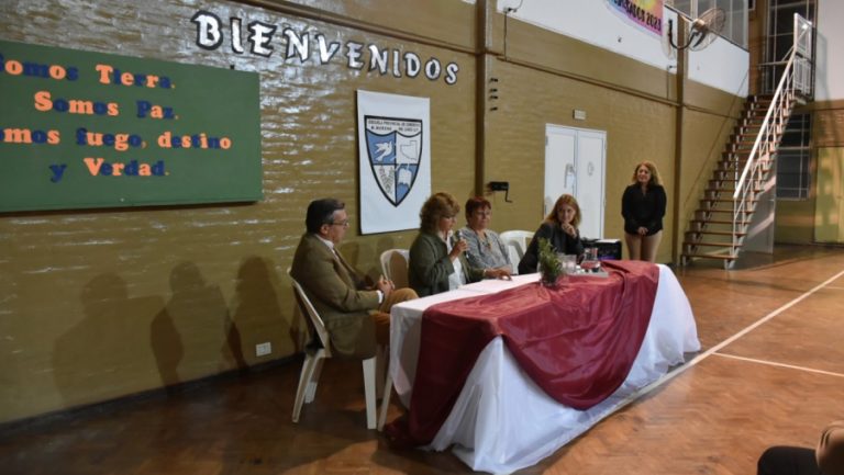 Capacitan en Administración y Gestión de Microemprendimientos en Ingeniero Luiggi