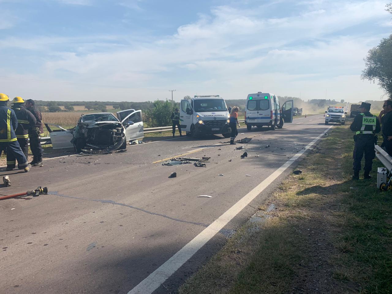 Violento siniestro vial en Ruta Nacional N° 35 deja dos personas heridas