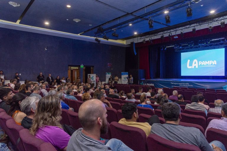 Confirmaron la entrega de fondos para 16 clubes de La Pampa dentro del Programa de Mejoramiento de Infraestructura Deportiva