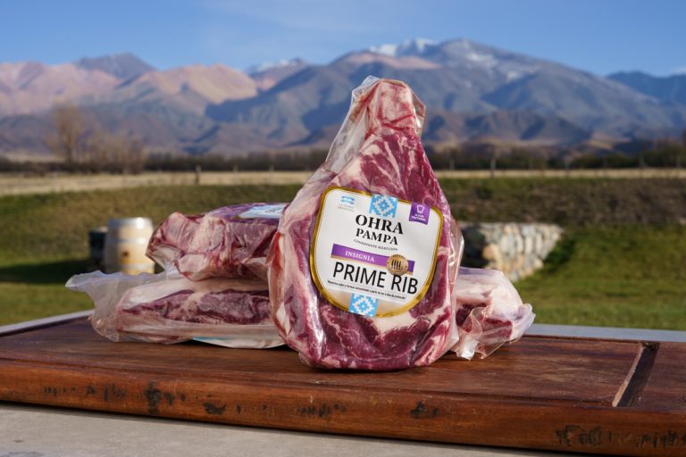 Ohra Pampa, la exclusiva marca de carne vacuna pampeana, llega a Mendoza y su ruta del vino