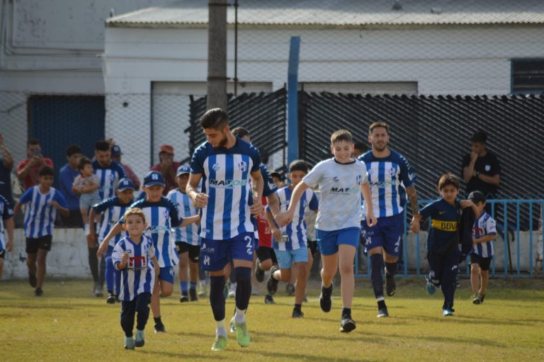 Dramático suceso en la Liga Pampeana de Fútbol: el partido entre Alvear FBC y Ferro de Pico fue suspendido tras grave lesión de un jugador