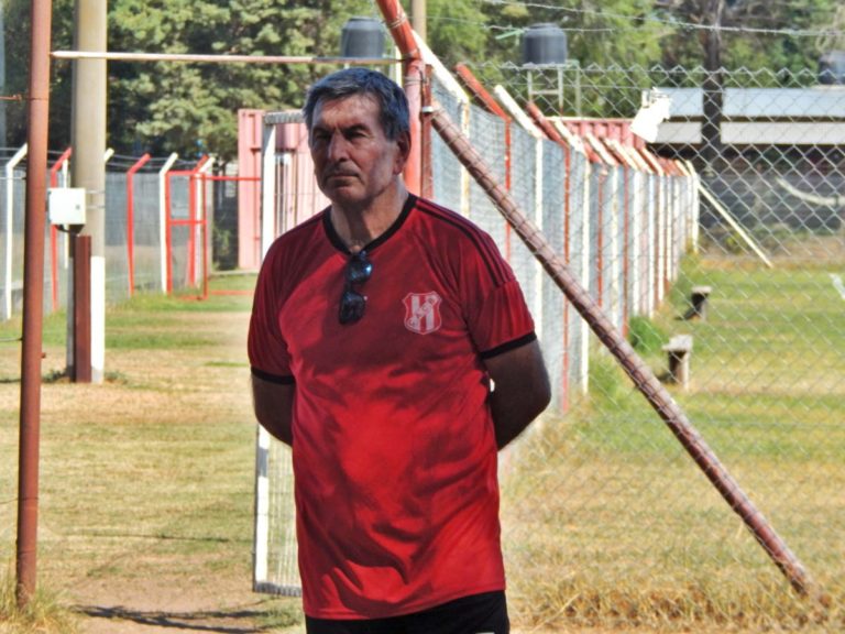 Daniel Teglia, técnico de Costa Brava, habla sobre su llegada al club y la importancia de la psicología en el deporte
