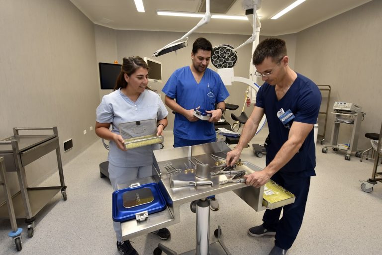 Este lunes quedarán operativas 3 áreas de cuidados y estudios más 3 quirófanos en el “René Favaloro”