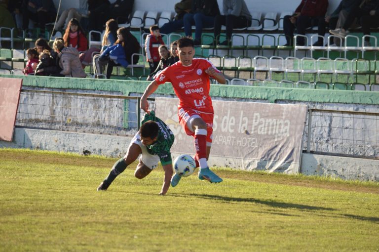 Federal A: Huracán Las Heras fue juez y “Verdugo” en el Coloso