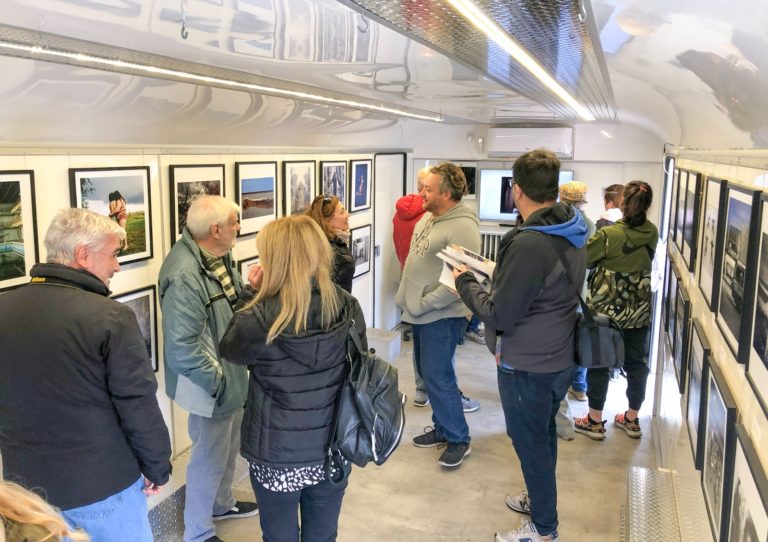 Inauguran el Museo Itinerante de Fotografía FOLA en General Pico con talento local y nacional