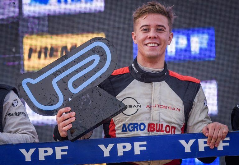 Nico Suárez ganó la primera final en San Nicolás y volvió a la punta del campeonato de la Fórmula Nacional