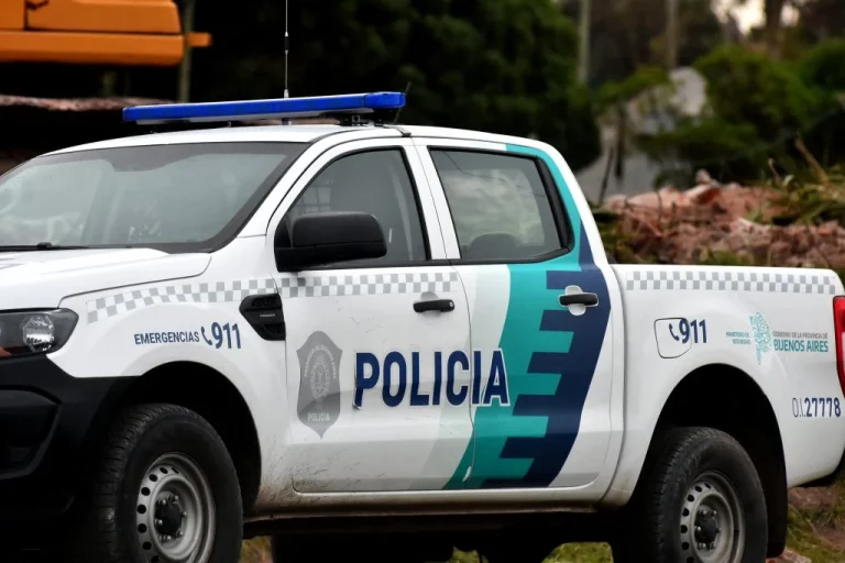 Locura en una escuela de Mar del Plata: una mujer ingresó al aula y amenazó de muerte a una compañera de su hija