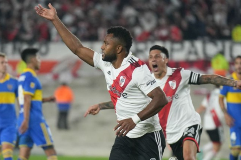 River venció a Boca en un final caliente y se quedó con el Superclásico